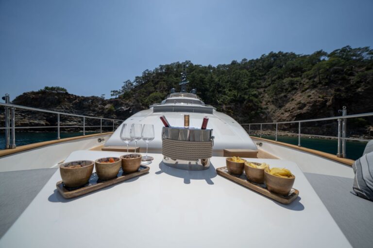 Bow Deck