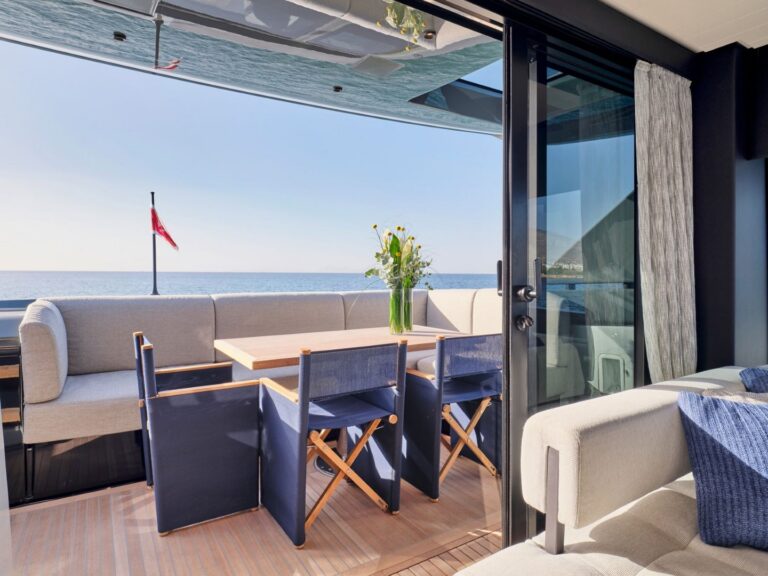 Deck Dining