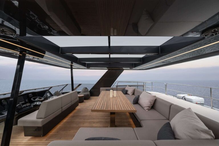 Flybridge