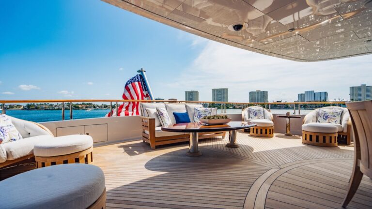 Lounge On Bridge Deck
