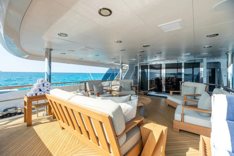 Main Deck Seating