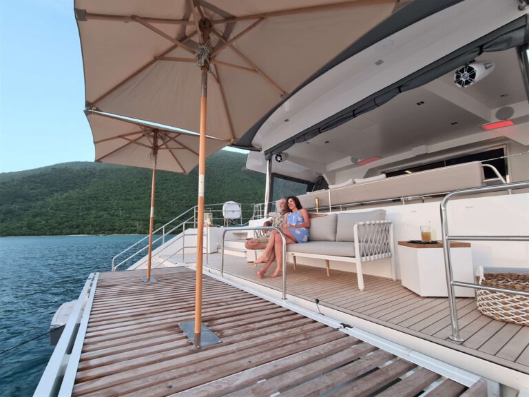 Sailing Catamaran ALLURE 64 Swim Platform