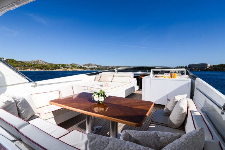 Sun Deck Dining Forward View