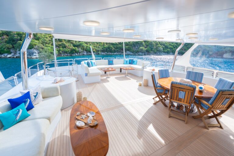 Upper Deck