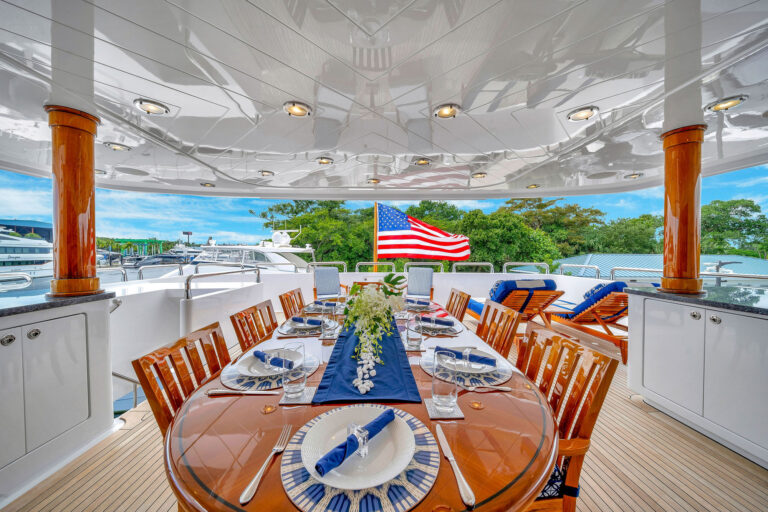 Upper Deck Aft Dining