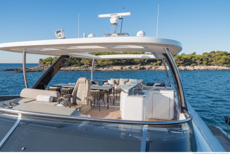 Flybridge