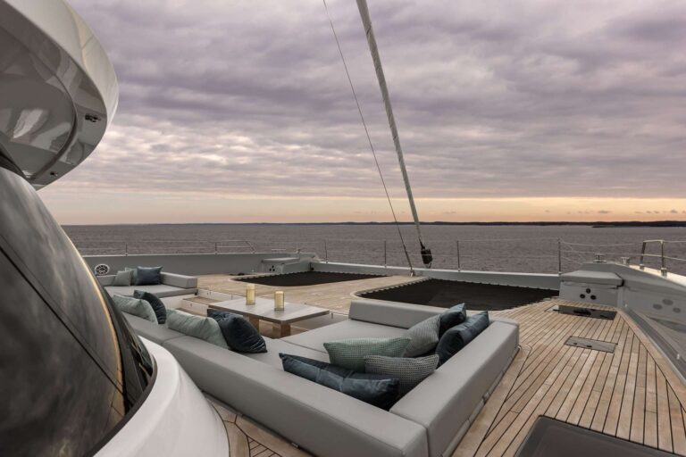 Foredeck Lounge And Trampolines