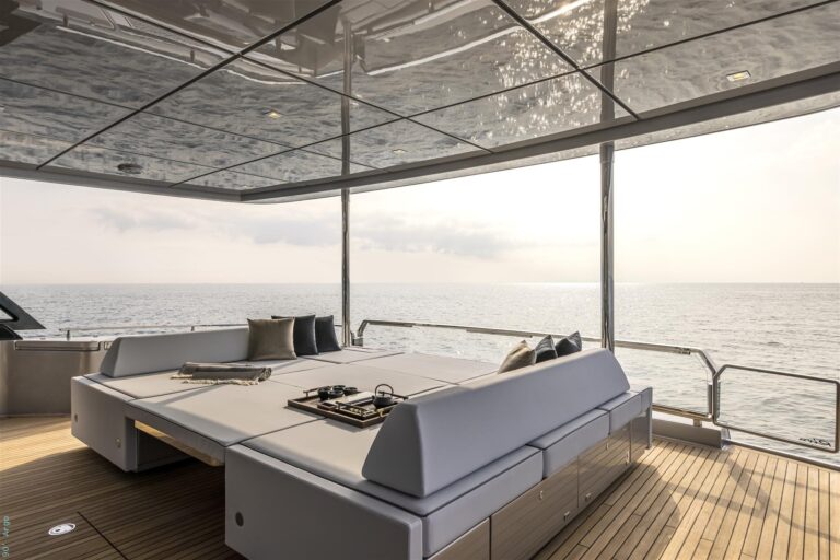 Main Deck Aft Table Down