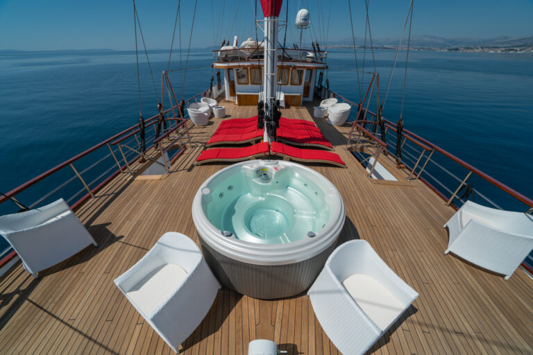 Sun Deck Jacuzzi And Sun Beds