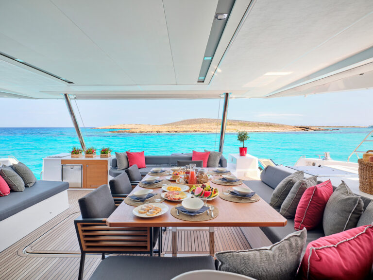 Exterior Dining