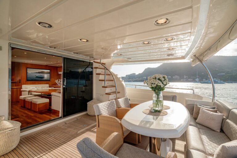 Main Deck Aft With View Into The Main Salon