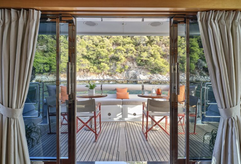Main Deck Entry