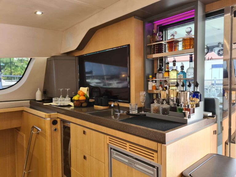 Sailing Catamaran ALLURE 64 Aft Deck Wet Bar
