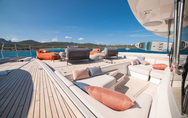 Foredeck Terrace