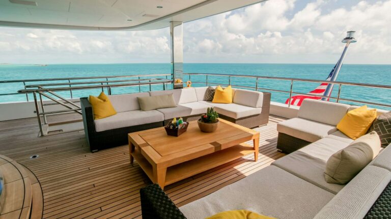 Bridge Deck Lounge Alternative View