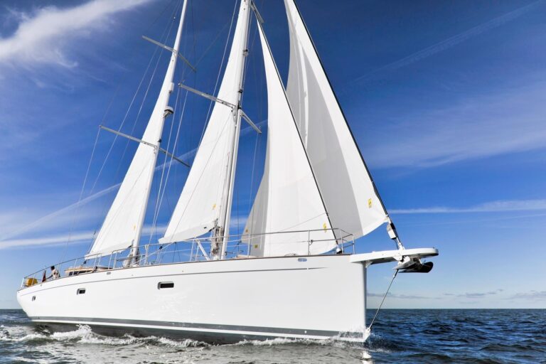 The 20m Yacht HELENE