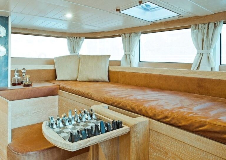 The 20m Yacht HELENE
