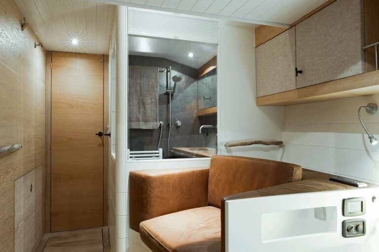 The 20m Yacht HELENE