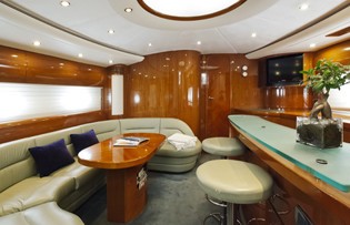 The 20m Yacht PURA VIDA