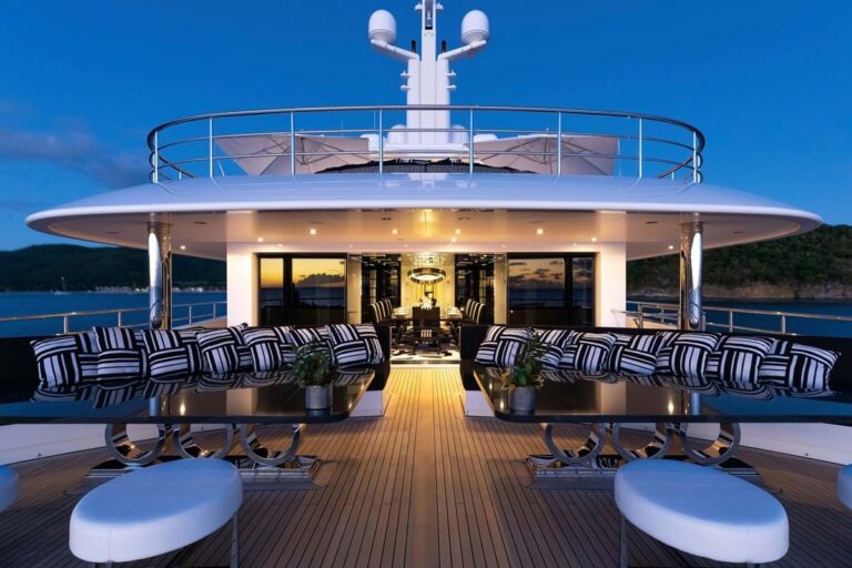 Upper Deck