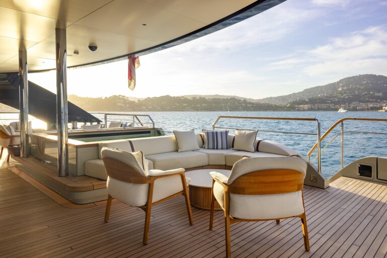 Seating On Main Deck