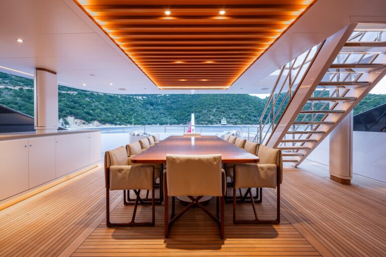 Upper Deck Aft Dining