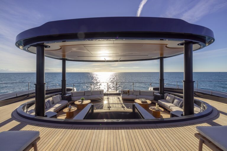 Foredeck Seating