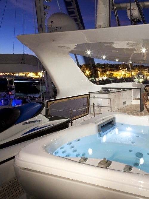 The 21m Yacht DAMRAK II