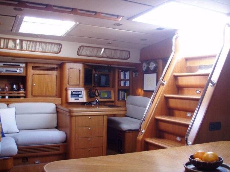 The 21m Yacht FAR II KIND