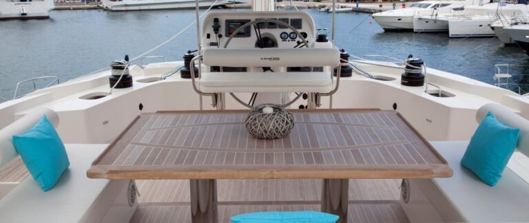 The 21m Yacht FREE SPIRIT