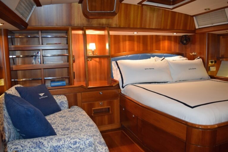 The 21m Yacht LUNA DANNS