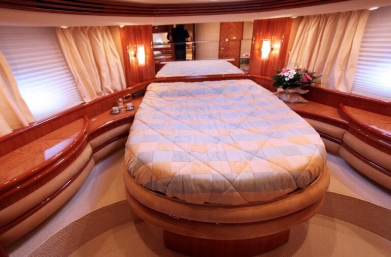 The 21m Yacht PRINCESS SISSI