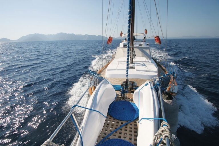 The 21m Yacht SERENITY 70