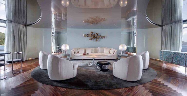 main deck sitting room