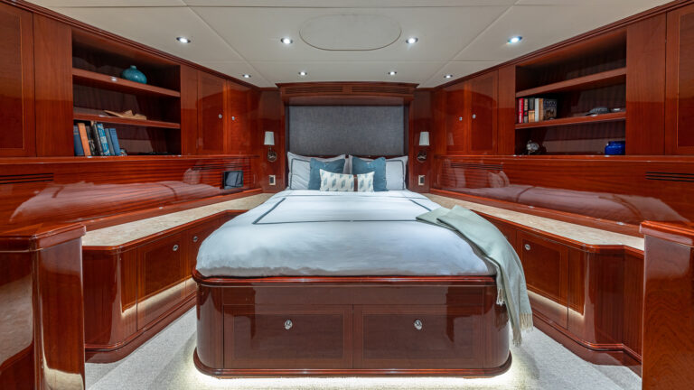 Double Cabin
