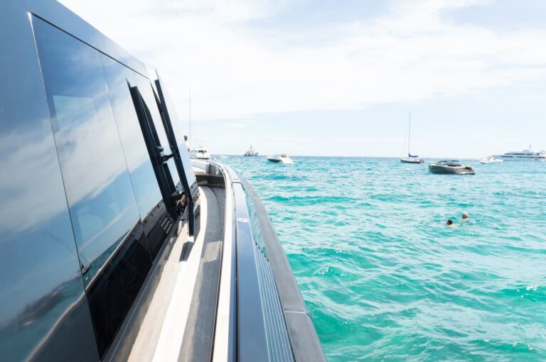 The 22m Yacht ASH