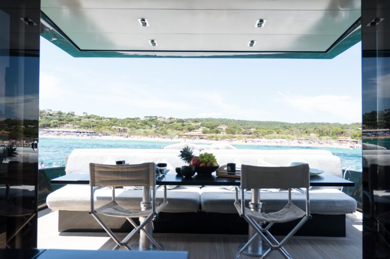 The 22m Yacht ASH