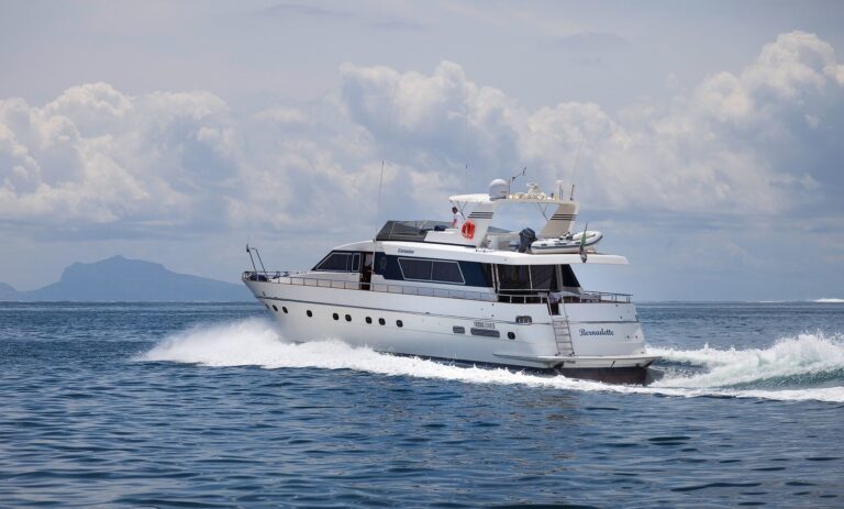 The 22m Yacht BERNADETTE