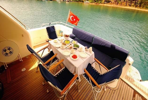 The 22m Yacht GRACE