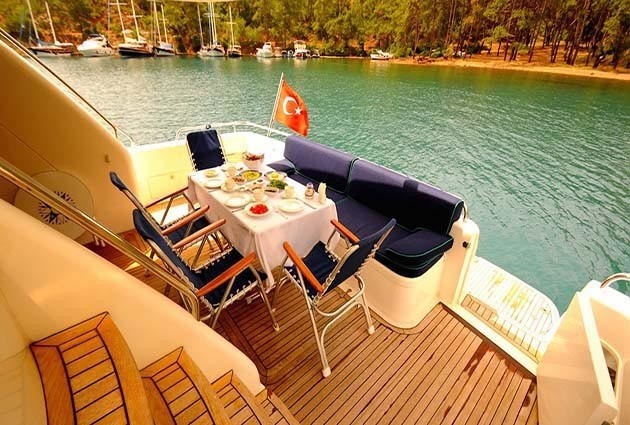 The 22m Yacht GRACE