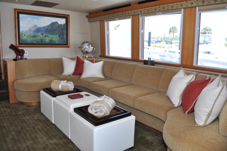 The 22m Yacht ILLIQUID
