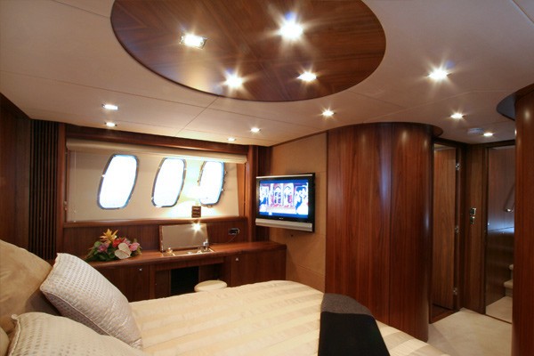 The 22m Yacht LADY T