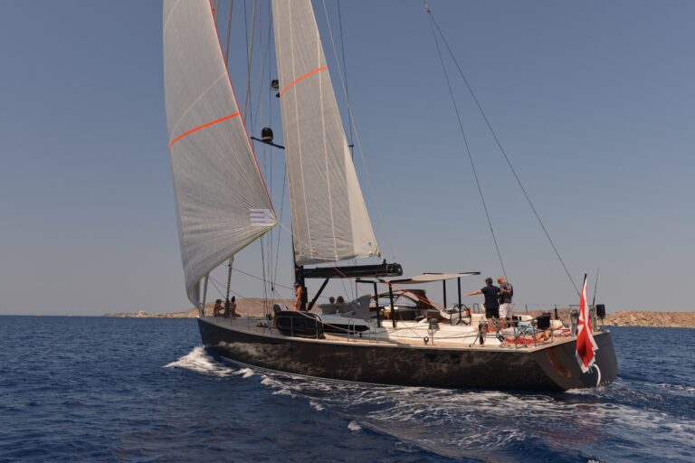 Contest Yachts