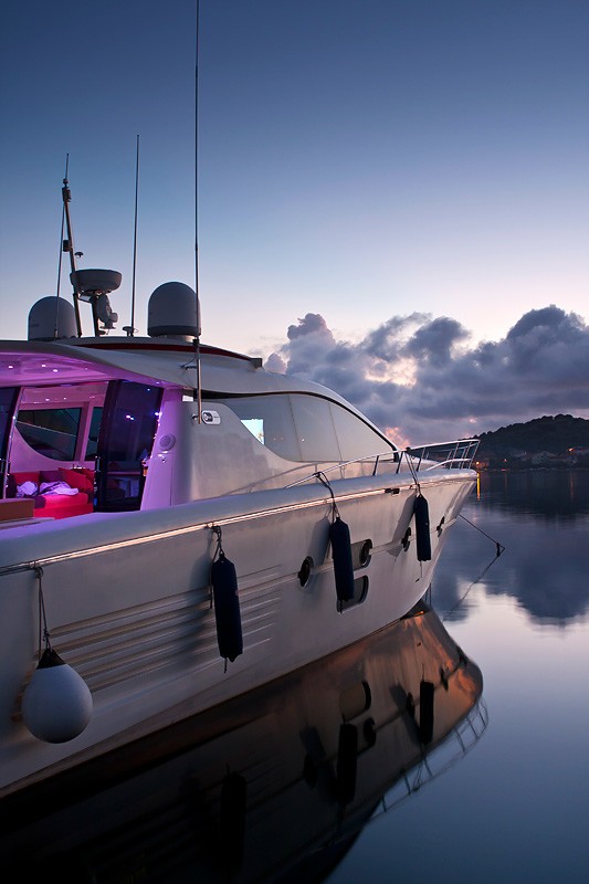 The 22m Yacht SAURON