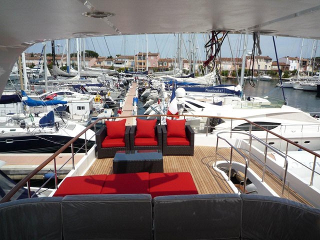 The 22m Yacht SILVER FOX
