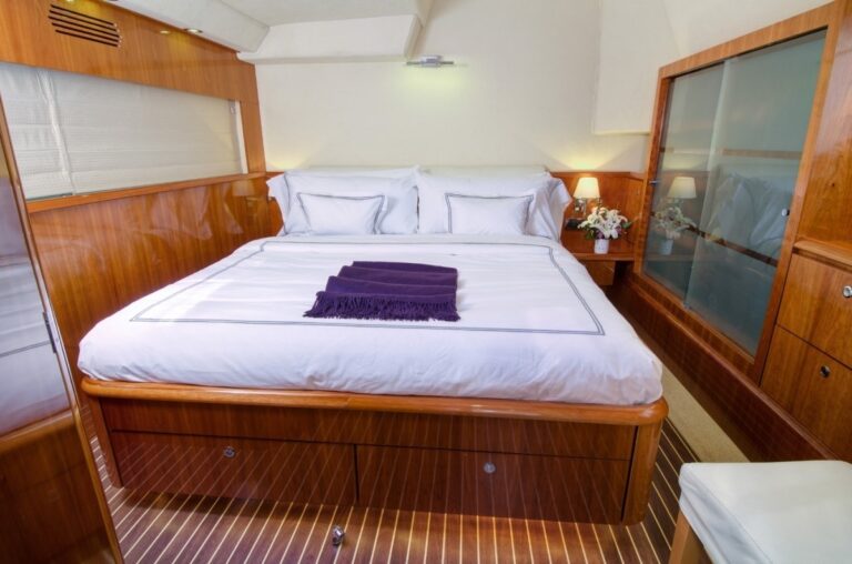The 22m Yacht XENIA 74
