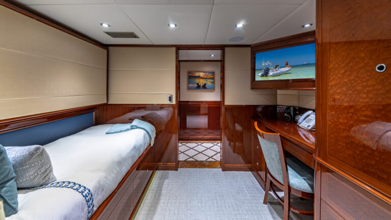 Single Cabin