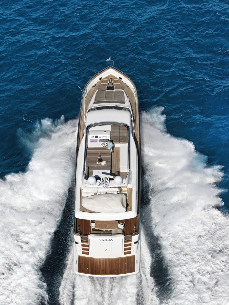 The 23m Yacht AIMILIA