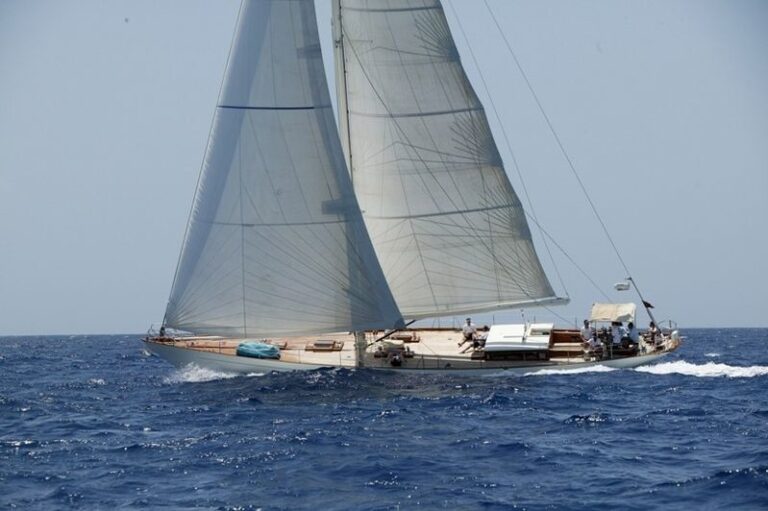 The 23m Yacht AURELIUS