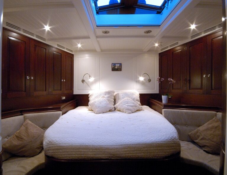 The 23m Yacht AURELIUS